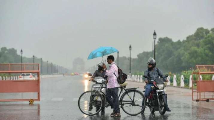 Latest Rain Delhi News: Rain lashes in various parts of Delhi contributing to high humidity levels e