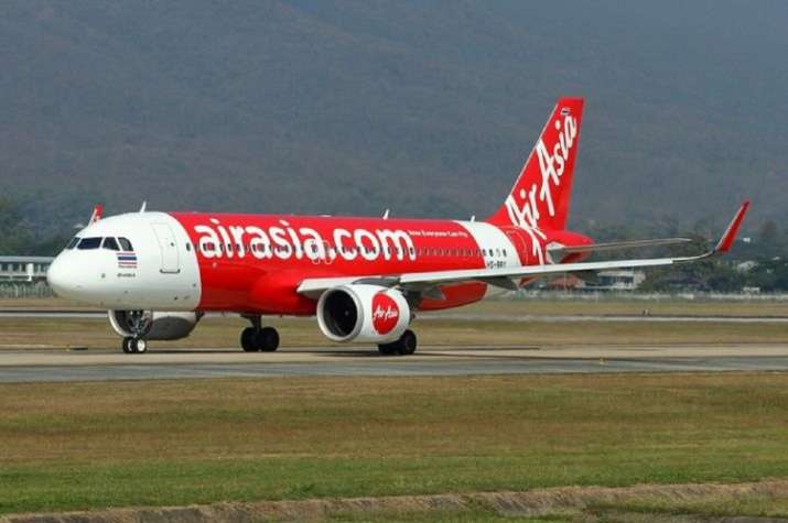 Dead bird on Mumbai airport runway delays two incoming