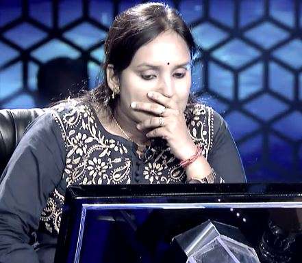 India Tv - Kaun Banega Crorepati 11 Written Update: Amitabh Bachchan hosted quiz show Kaun Banega Crorepati 11 finally saw a contestant reaching the second last question for Rs 1 crore.