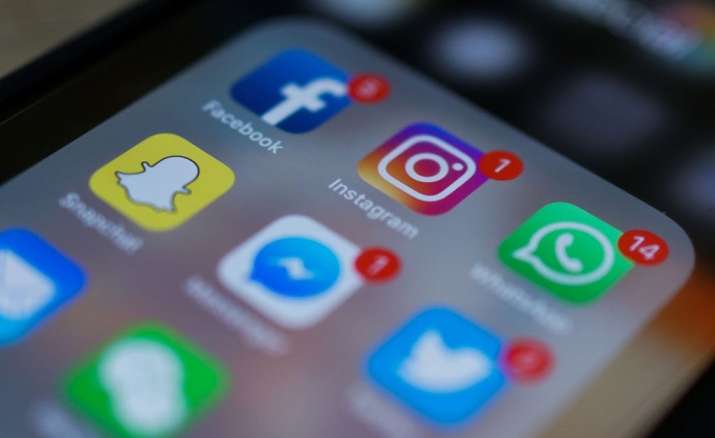 Facebook, Instagram