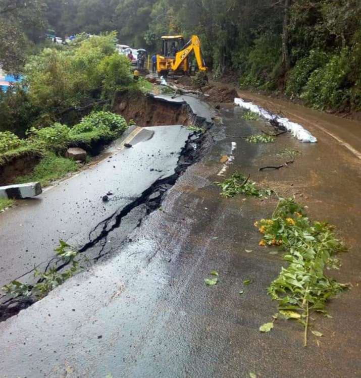 Kerala CM Seeks Army Help As Rains Claim 8 Lives, Rahul Gandhi Offers ...