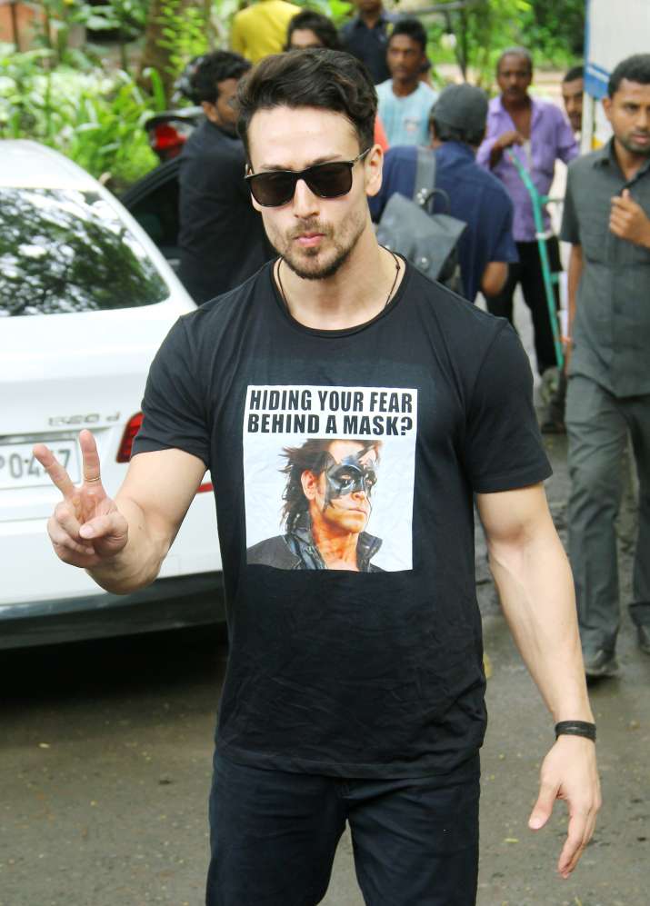 tiger shroff shirt