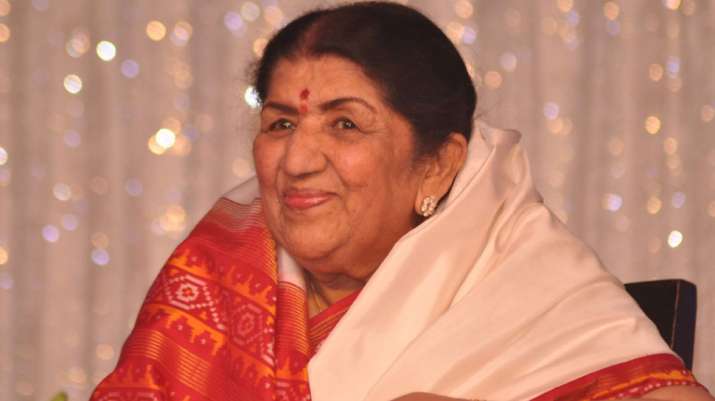 India Tv - Lata Mangeshkar finally reacts to Ranu Mondal's Ek Pyaar Ka Nagma Hai video, says, ‘Imitation is not art’