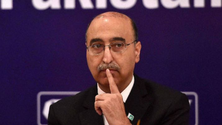 Ex-Pak HC Abdul Basit mistakes pornstar for Kashmiri;