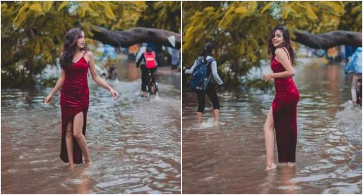 Image result for A student of photo shoot in Bihar flood