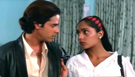 'Nazar ke saamne' is a popular song from the 90s movie