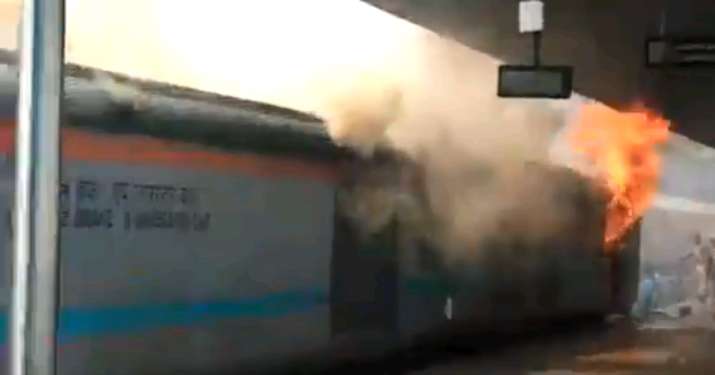 Fire breaks out in Chandigarh-Kochuvalli Express at New