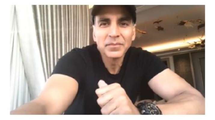 Akshay Kumar thanks fans for showering all the love and