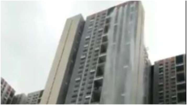 Video: Mumbai's Cuffe Parade skyscraper turns into