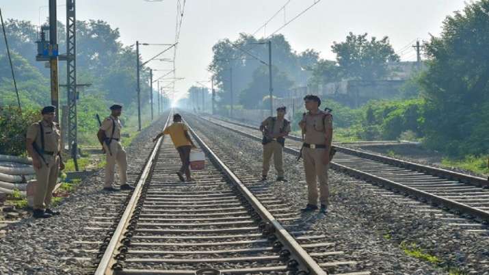Amethi: Two farmers fall asleep on railway track, run over
