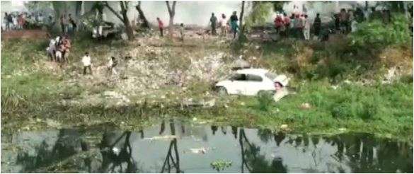 Rescuers sift through rubble at Punjab blast site