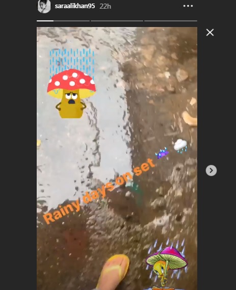 India Tv - Sara Ali Khan finds it difficult to reach shoot locations due to Mumbai Rain.