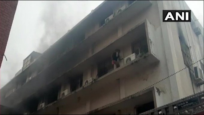 Fire Breaks Out At Vadodara S Ssg Hospital India News India Tv