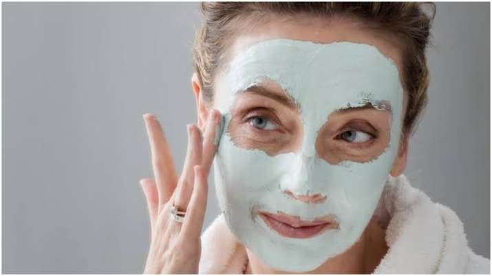 5 DIY facemasks to help your skin fight the Delhi smog,