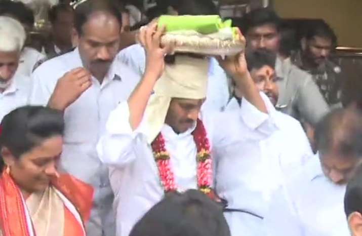 Andhra CM Jagan offers silk robes to goddess Kanakadurga in