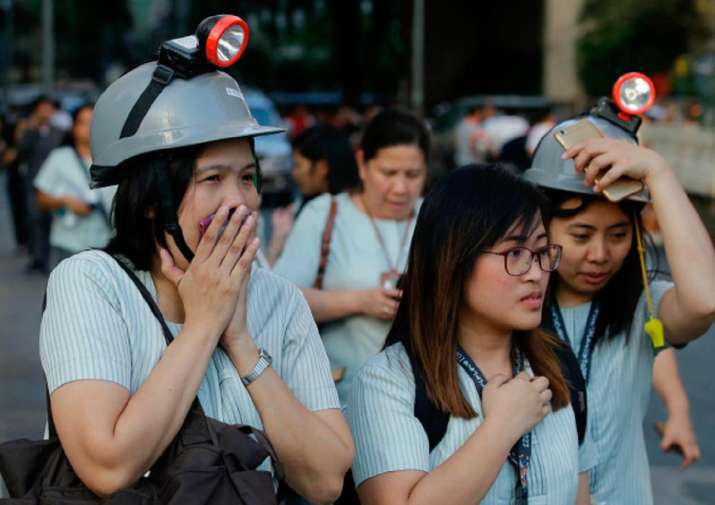 Powerful earthquake rocks Philippines