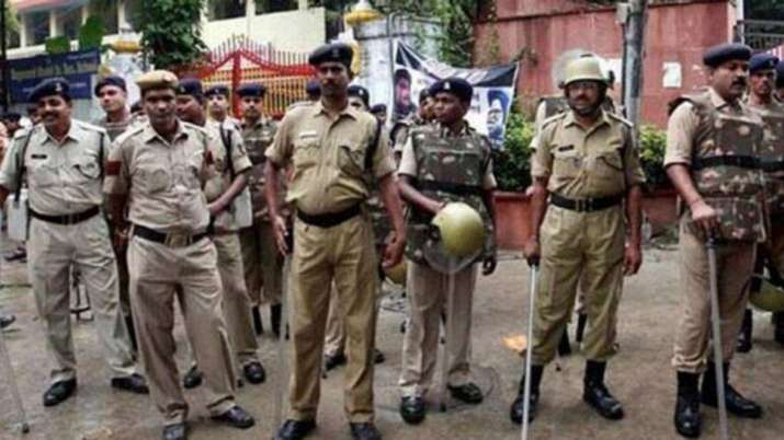 Around three police personnel were injured in the attack on