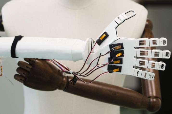 autonomous humanoid robot