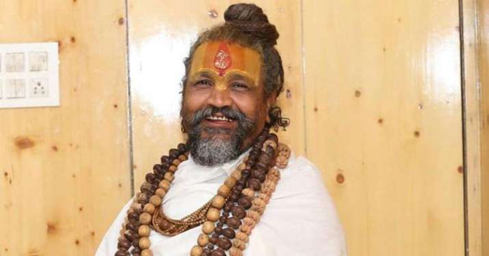 Computer Baba keeps vigil near Narmada river to prevent sand mining