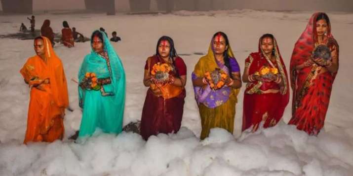 Devotees perform Chhath Puja in Delhi-NCR