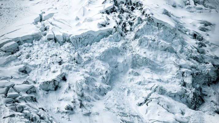 Avalanche hits Indian Army patrol in Siachen, 2 personnel
