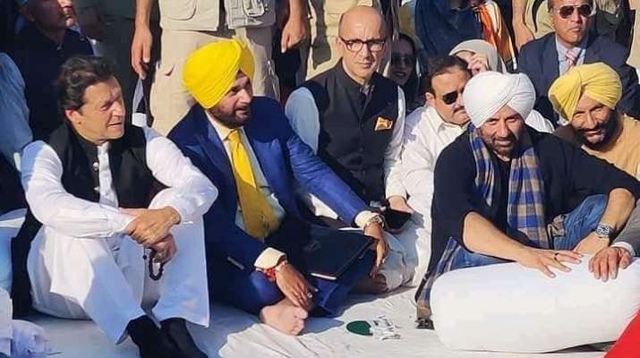 Sunny Deol receives special welcome at Gurdwara Darbar Sahib in Pakistan's  Kartarpur; check latest photos | Celebrities News – India TV