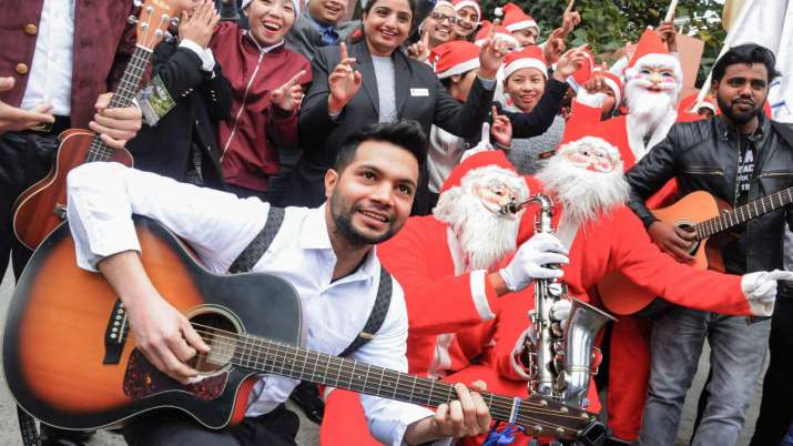 Santas, Christmas cake, carols at anti-CAA protests in