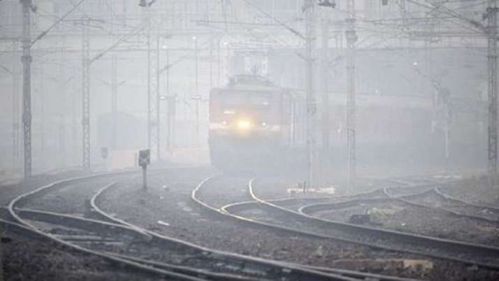 30 trains delayed, flight movement affected due to foggy weather conditions in Delhi