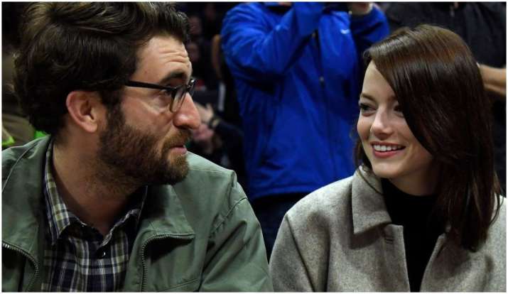 Emma Stone And Boyfriend Dave Mccary Are Engaged Hollywood News India Tv