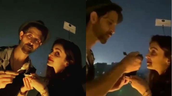 Deepika Padukone Just Cant Stop Looking At Hrithik Roshan As He Feeds