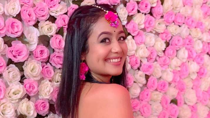 Is Indian Idol 11 judge Neha Kakkar getting married on the show? Watch