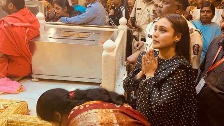 Rani Mukerji Gets Teary Eyed While Offering Prayers At Sai Baba Temple