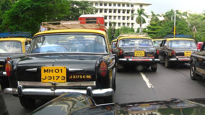Rooftop indicators on new taxis in Mumbai from Feb 1