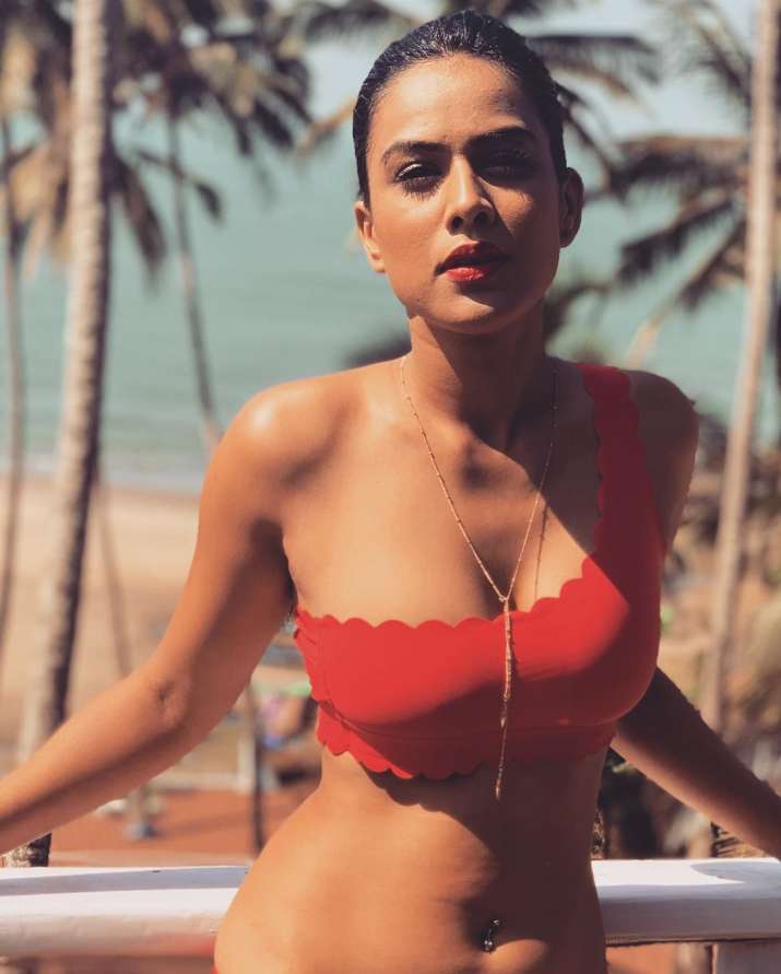 Naagin 4 Actress Nia Sharma Raises Heat In Red Swimsuit Her Vacation