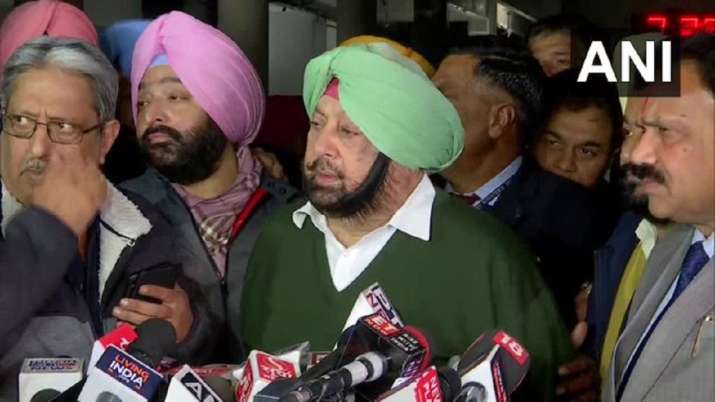 Punjab CM Captain Amarinder Singh addressing reporters on