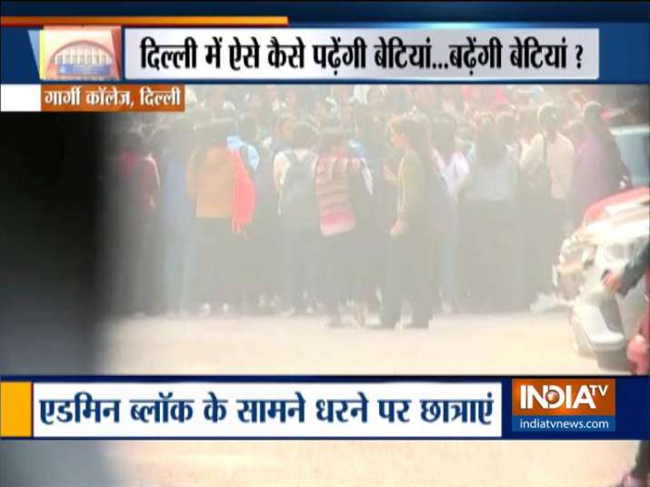 Gargi college girls protest over sexual harassment,