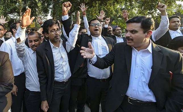 Jharkhand lawyers strike work to protest judge's