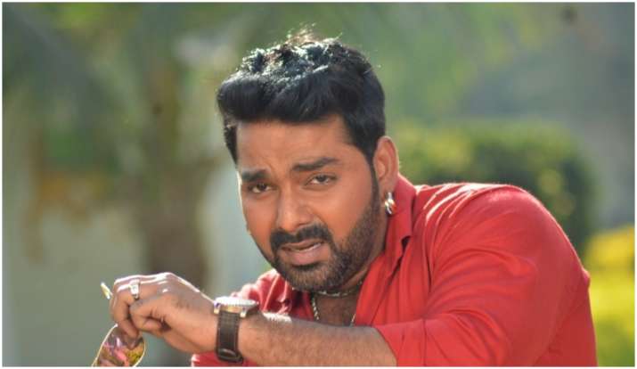 Lollipop Lagelu Singer Pawan Singh Makes Hindi Music Debut Regional