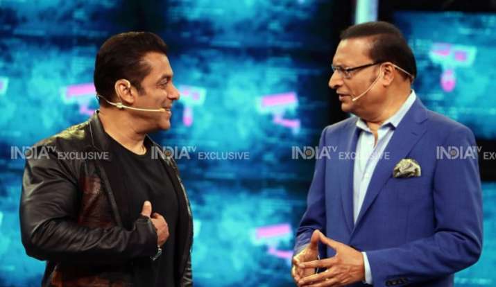 Rajat Sharma and Salman Khan engage in a fun chat in Bigg