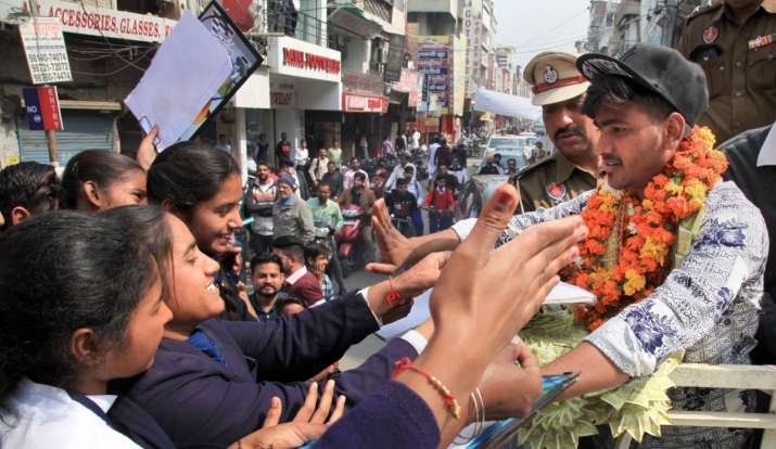 Indian Idol 11 winner Sunny Hindustani receives warm welcome in his