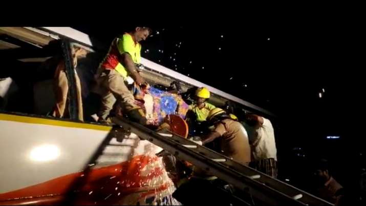 India Tv - 19 dead, Tamil Nadu bus accident, Bengaluru-Ernakulam bus meets with accident