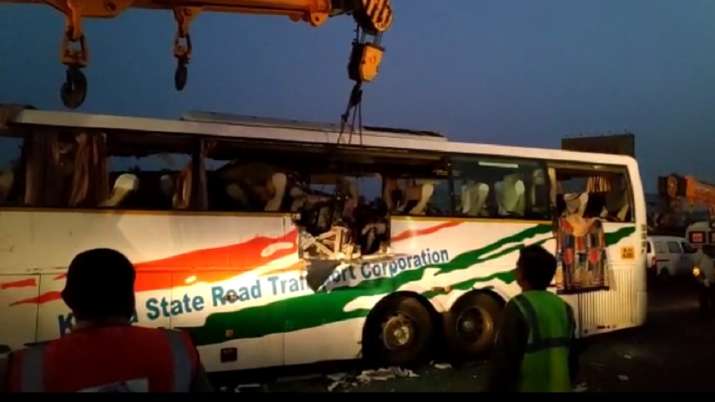 India Tv - 19 dead in Tamil Nadu as Bengaluru-Ernakulam bus meets with accident