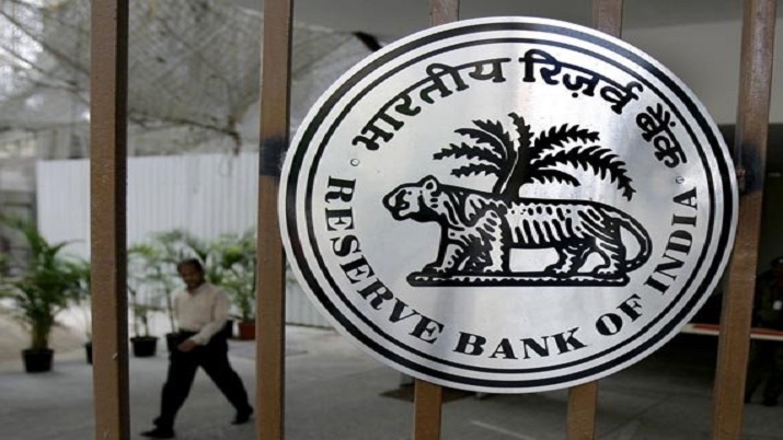 RBI asks banks to inform about re-appointment cases of MD, CEOs six months in advance - India TV News