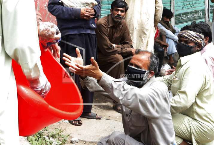 Coronavirus cases in Pakistan rises to 13,328; death toll 281