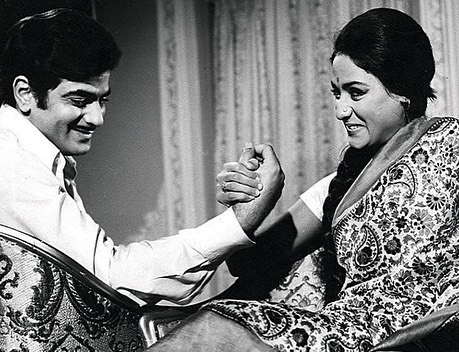 India Tv - His big Hindi film debut is considered as the 1964 movie - Geet Gaya Patharon Ne
