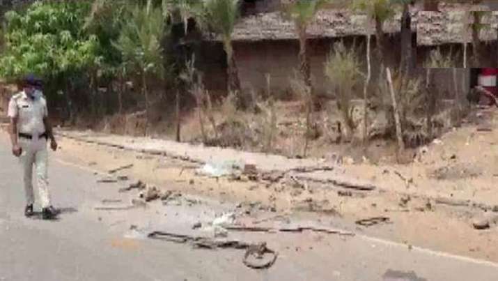 Palghar mob lynching: Two cops suspended for negligence in