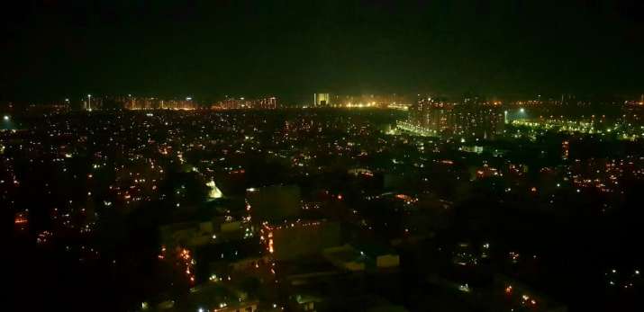 Crackers leave Delhi gasping as firecrackers go off during 9 pm 9 min call