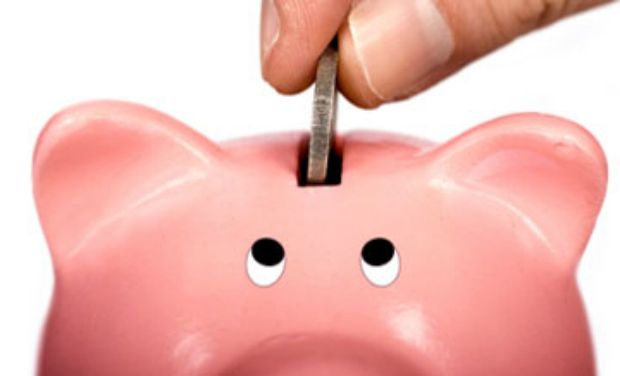 12-yr-old girl uses 'gullak' money to send migrant family home by air
