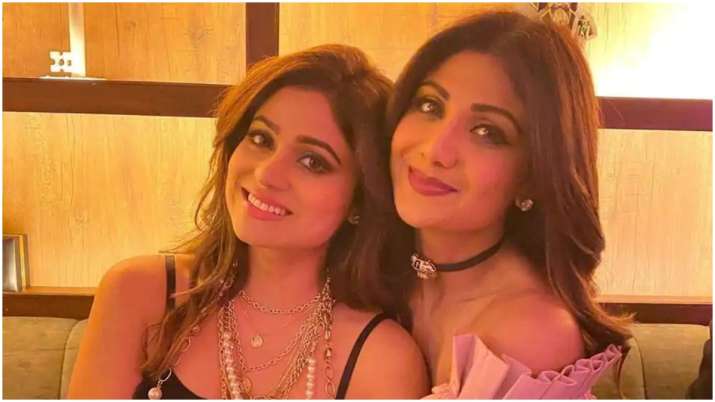 Shilpa Shetty wishes sister Shamita Shetty Happy Siblings Day on Easter