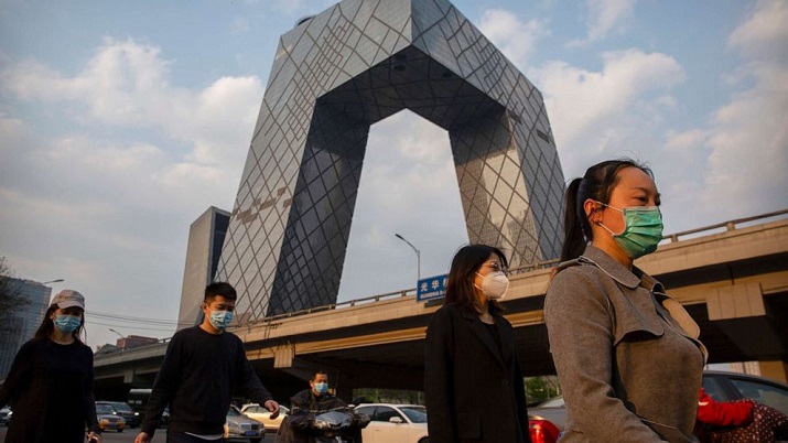 Top Chinese health official warns of COVID-19 rebound
